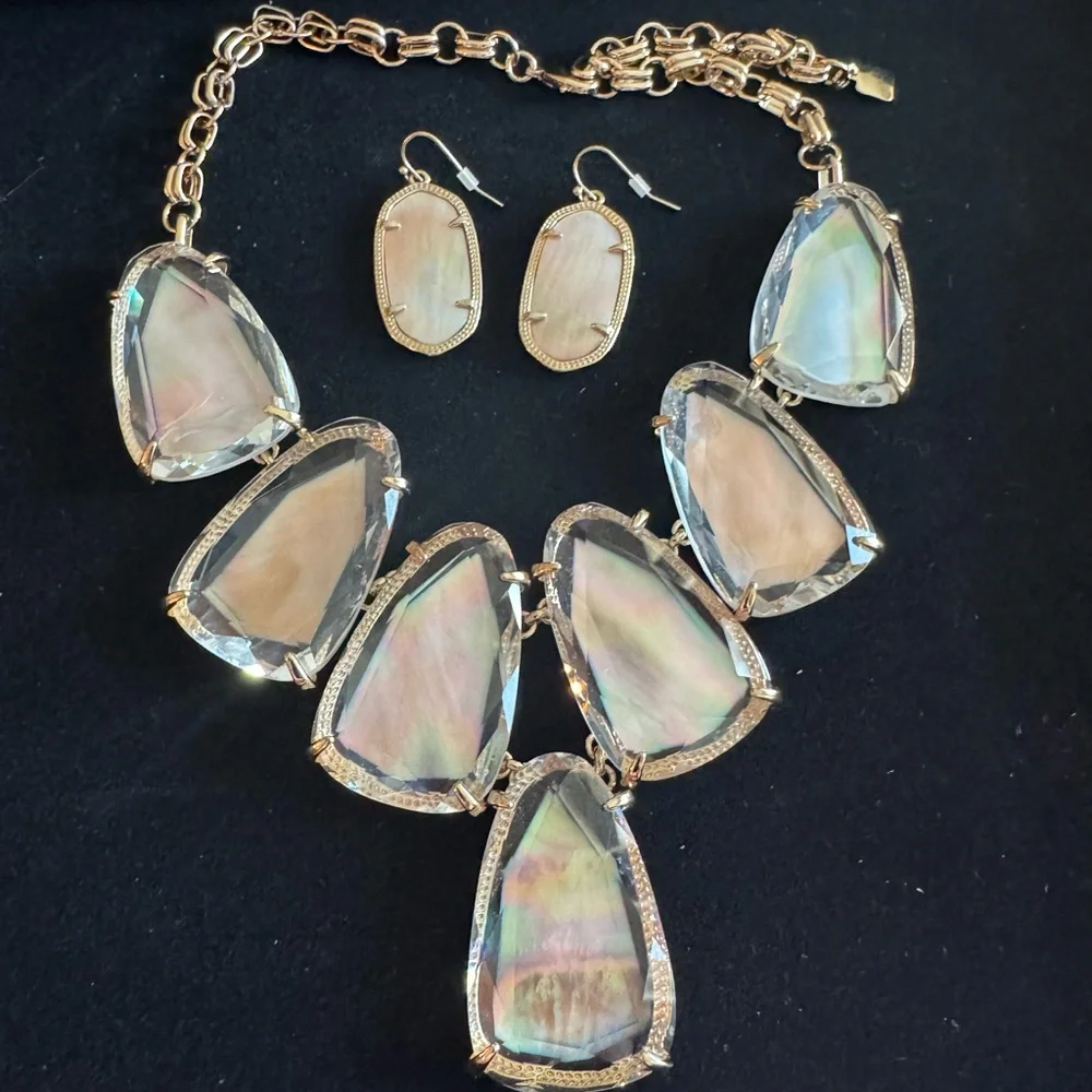 Elegant Gold and Beige Mother Pearl Iridescent Bib Necklace and Earring Set - Picture 8 of 8